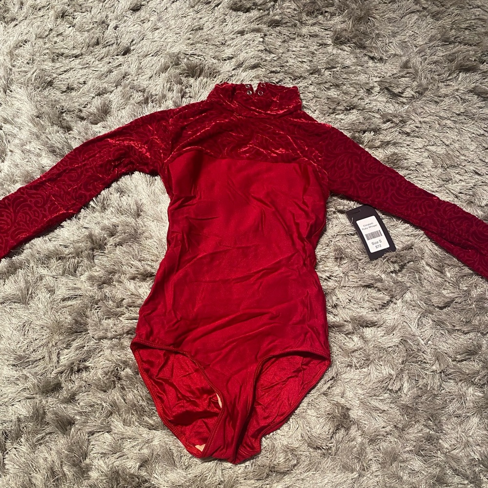 Eleve leotard with velvet detailed fabric and open back